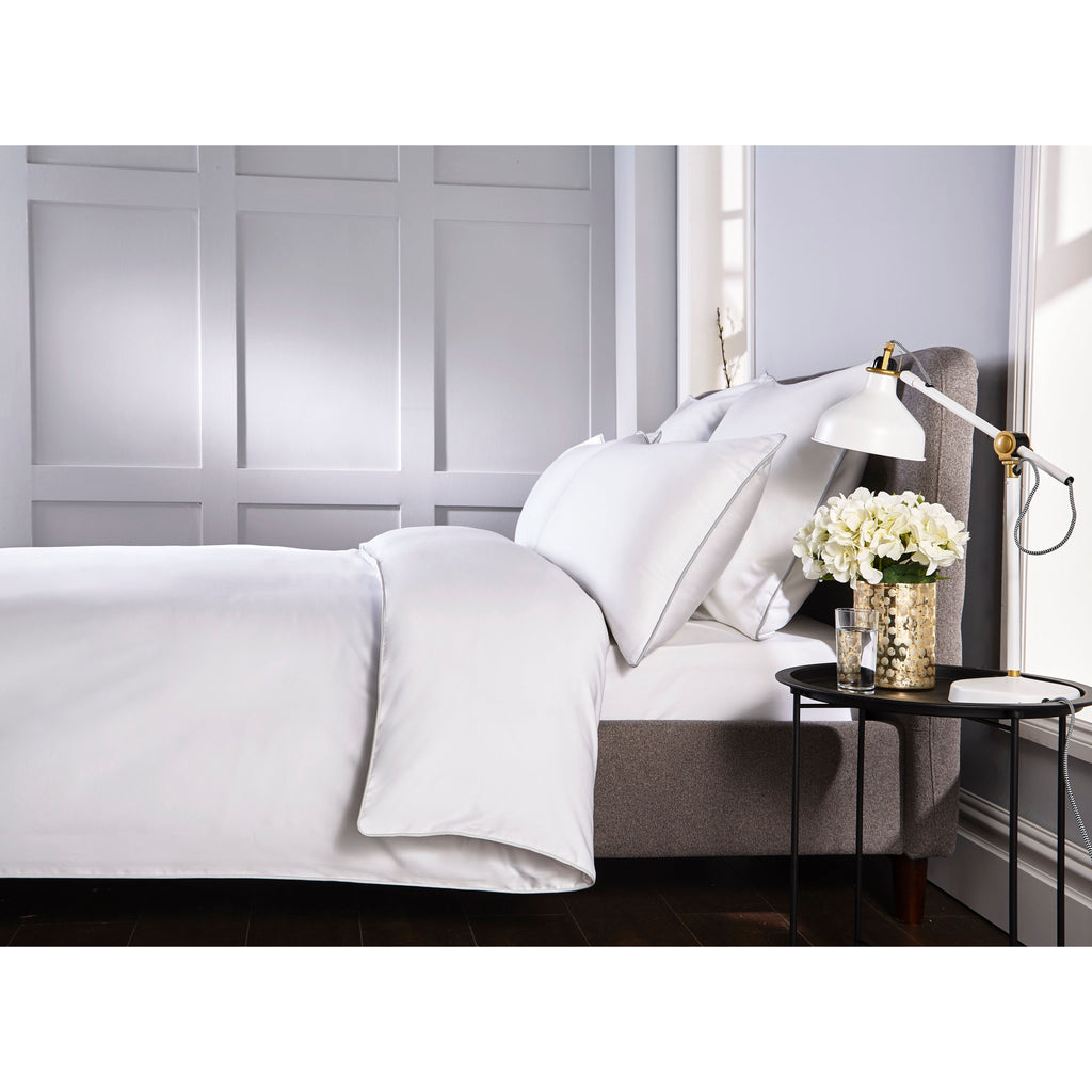 Bellissimo 400 Thread Count Piped Edge Double Duvet Set White/Grey (8239430861018) (8239463760090) (8239478472922)