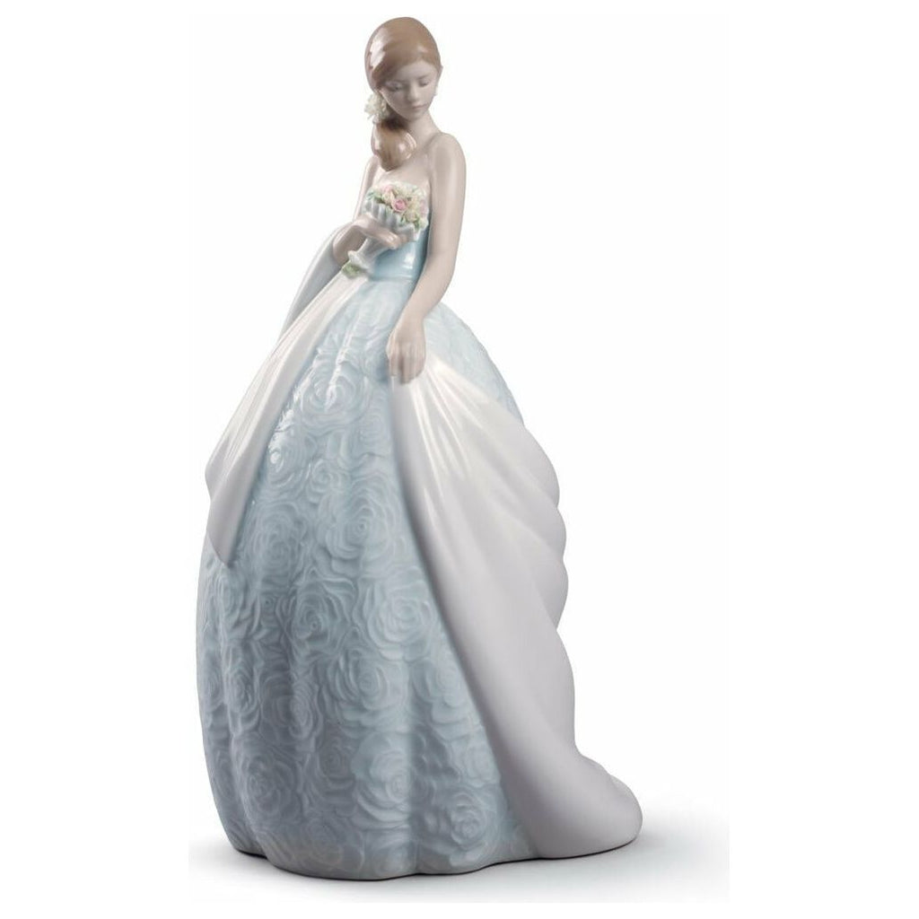 Lladro Her special day Figurine (5869478838440)