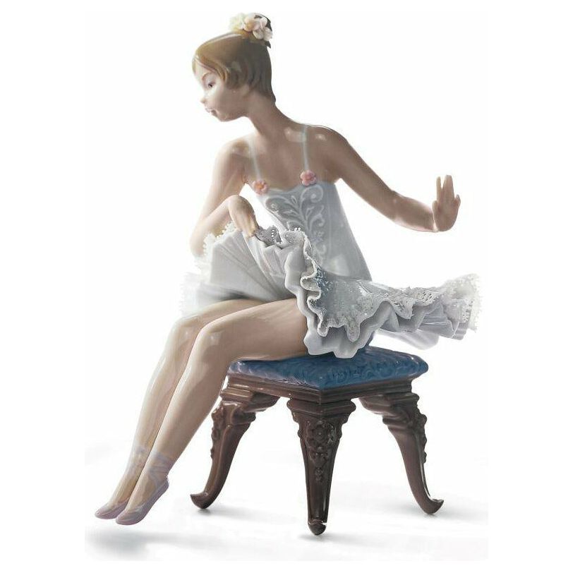 Lladro Recital Figurine (5869475004584)