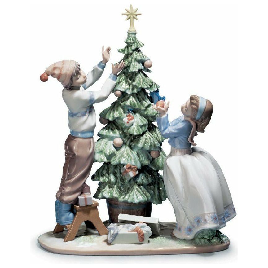 Lladro Trimming the tree Figurine (5869475233960)